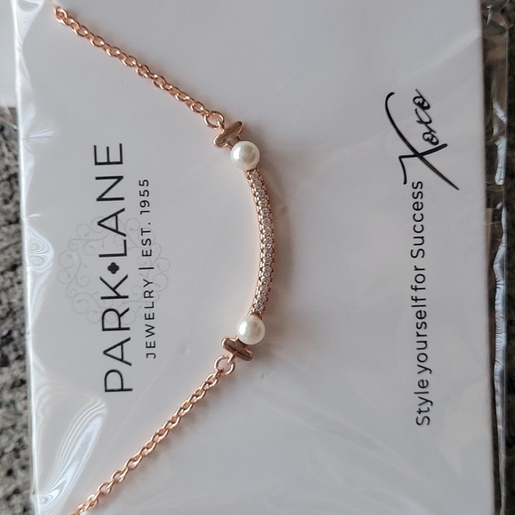 Park Lane May 2021 Sparkle Box Set - Picture 4 of 7